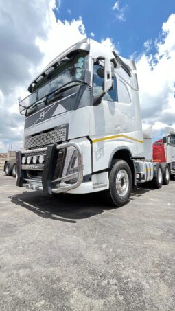 2022 VOLVO FH (5) 520 6X4 SLEEP A/T T/T C/C