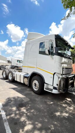 2022 VOLVO FH (5) 440 6X4 SLEEP A/T T/T C/C