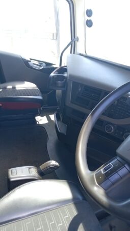 2019 VOLVO FH (4) 440 6X4 SLEEP T/T C/C