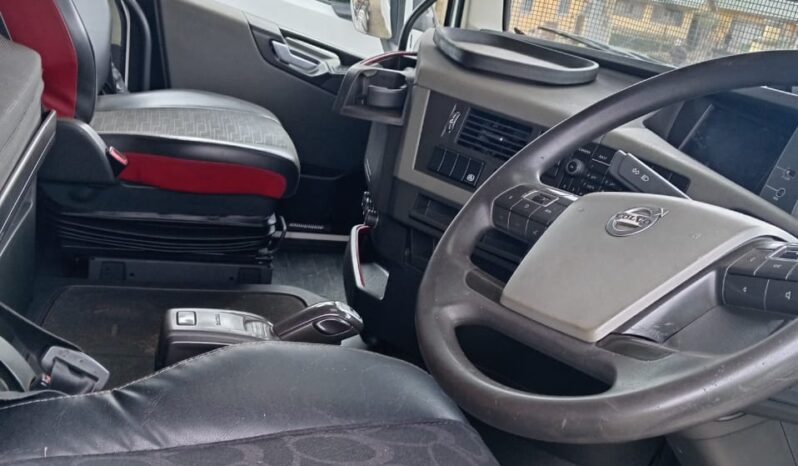 
								2019 VOLVO FH (4) 440 6X4 SLEEP T/T C/C full									
