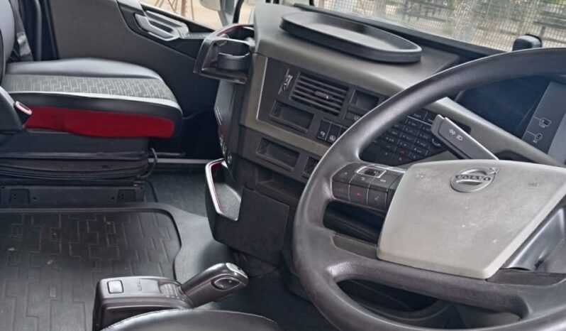 
								2019 VOLVO FH (4) 440 6X4 SLEEP T/T C/C full									